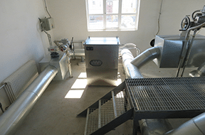 克拉瑪依頁(yè)油站安裝現場(chǎng)照